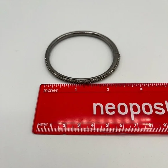 Nadri Gunmetal Tone Crystal Pavé Hinged Bangle Bracelet Mint - Picture 9 of 9